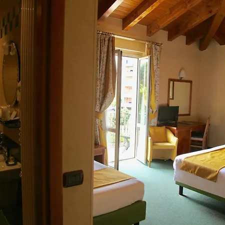 Szálloda Santanna Verbania